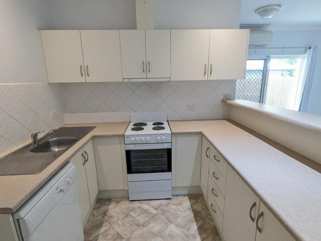 Apartment for rent in Edge Hill, Cairns