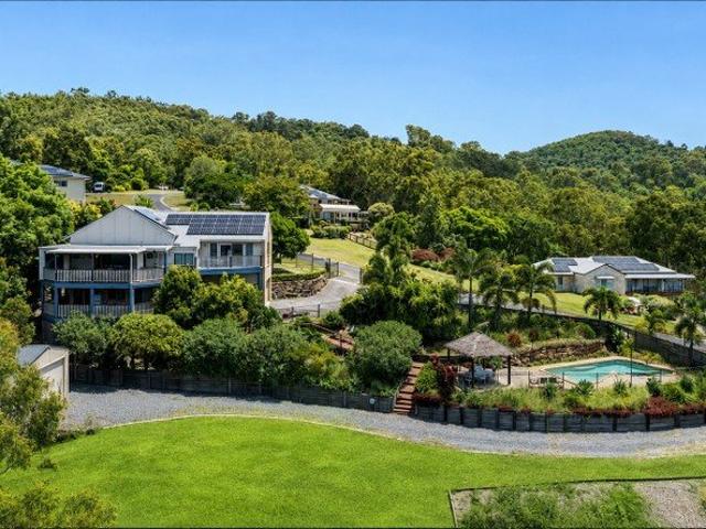Cottage for sale in Toombul, Queensland