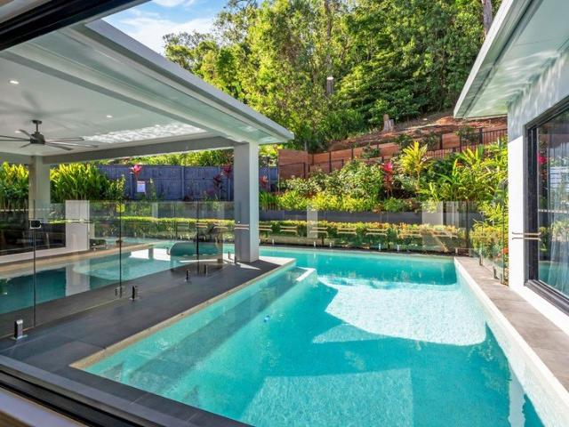 House for sale in Kewarra Beach, Queensland