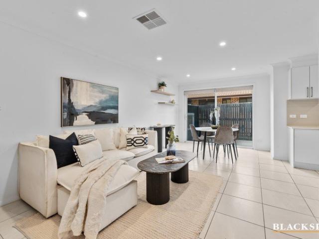 Townhouse for sale in Queanbeyan, New South Wales