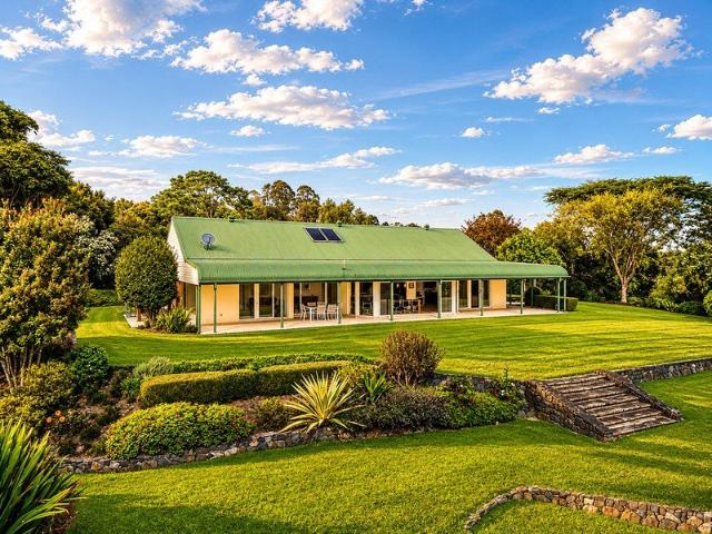 Cottage for sale in Kings Creek, Queensland