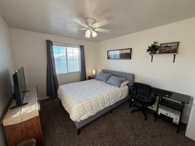 Room for rent in Roy, Utah