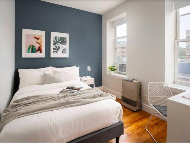 Room for rent in Arverne, New York