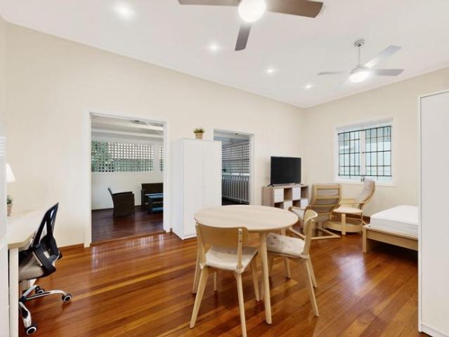 Granny Flat for rent in Toombul, Queensland