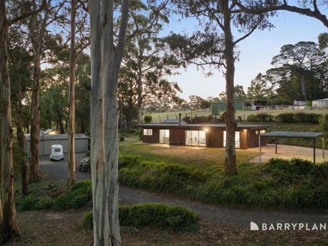 House for sale in Mount Burnett