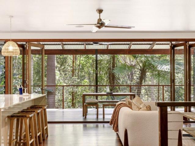Cottage for sale in Kings Creek, Queensland
