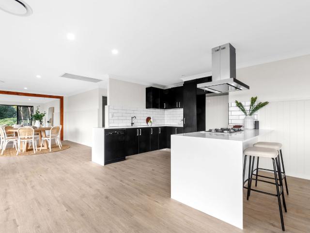 Cottage for sale in Kings Creek, Queensland