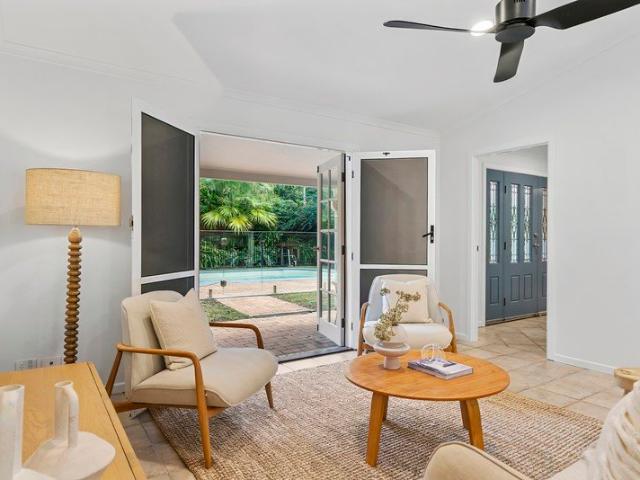 Cottage for sale in Kings Creek, Queensland