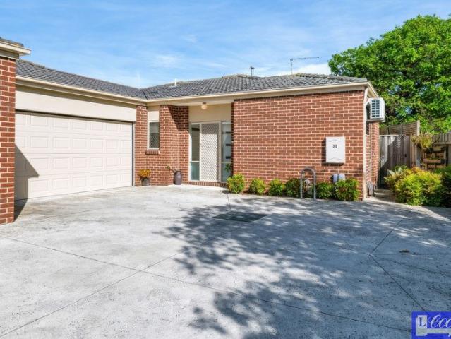 Apartment for sale in Somerville, Melbourne