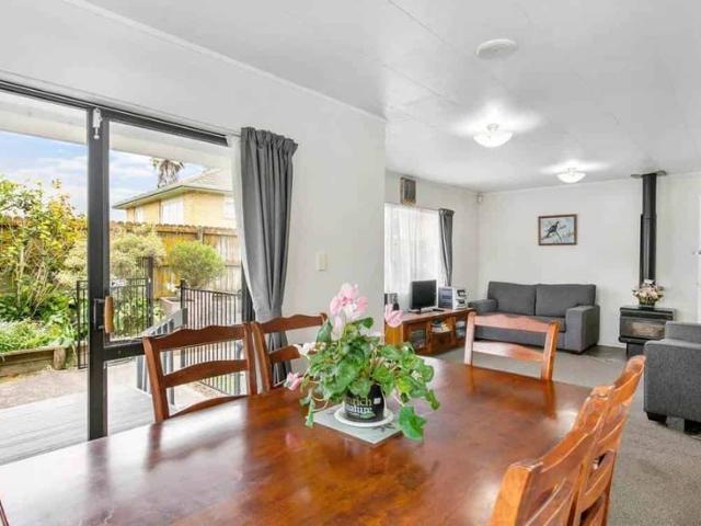House for rent in Manurewa, Oroua County