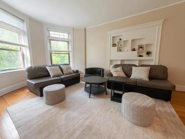Room for rent in Brookline, Massachusetts