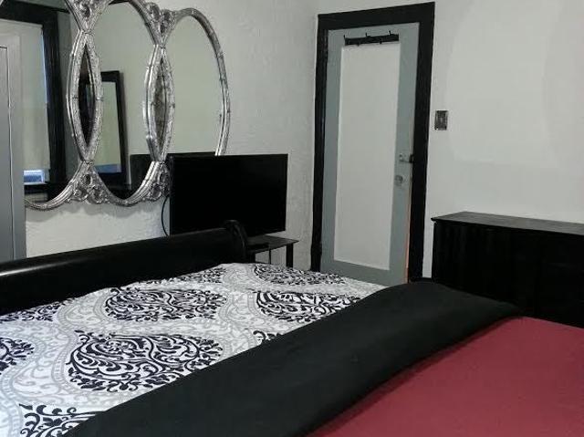 Room for rent in The Bronx, Arverne