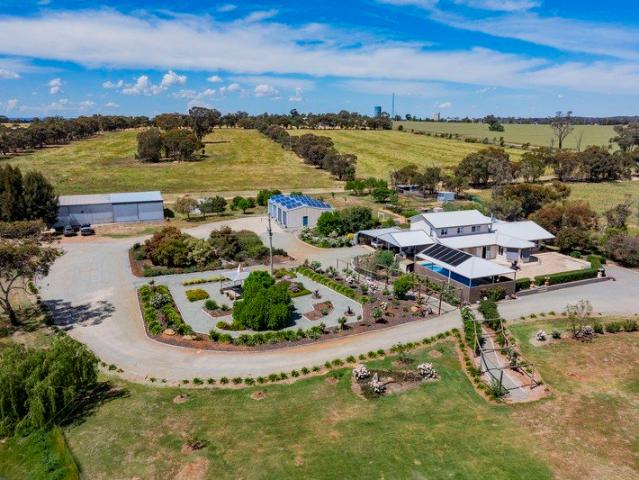 Cottage for sale in Narraburra, Temora
