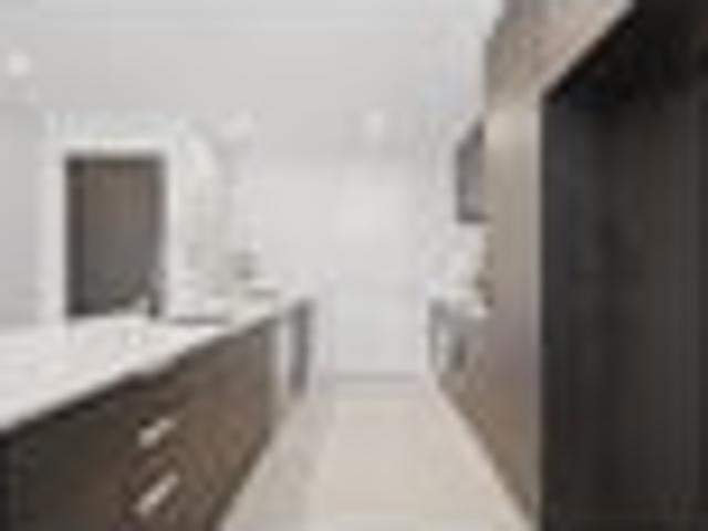 Townhouse for sale in Chaslands, Canterbury