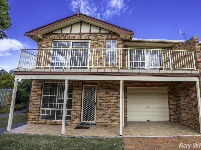 Townhouse for sale in Tuncurry, New South Wales