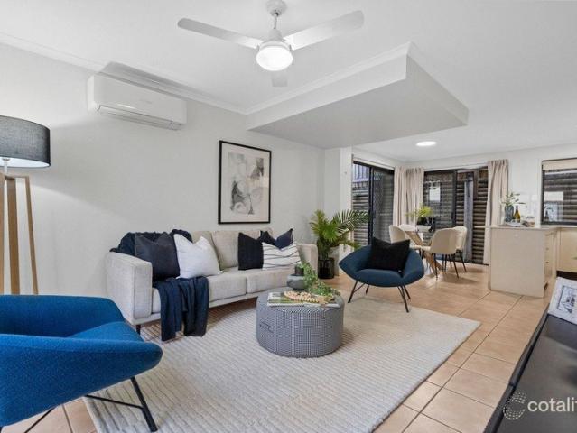 Townhouse for rent in Toombul, Queensland