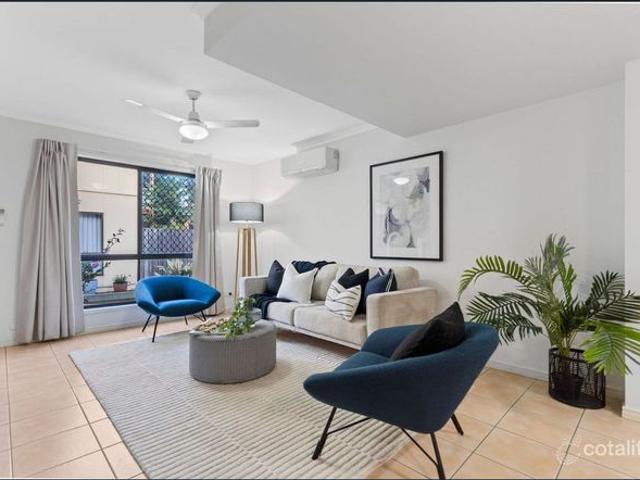 Townhouse for rent in Toombul, Queensland