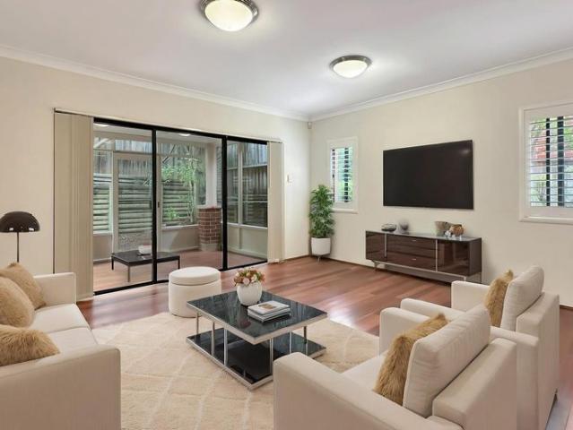 Townhouse for rent in Sydney, New South Wales