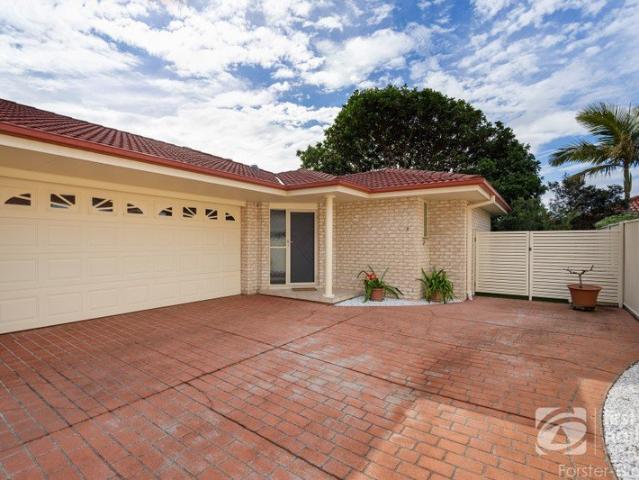 Villa for sale in Forster, New South Wales