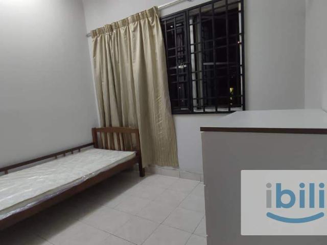 Room for rent in Petaling, Damansara Damai