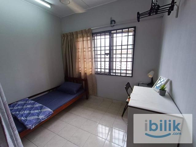 Room for rent in Petaling, Damansara Damai