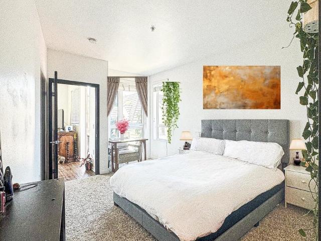 Room for rent in West Hollywood, California