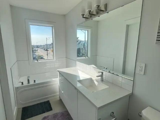 Apartment for rent in Wedgewood, Alberta