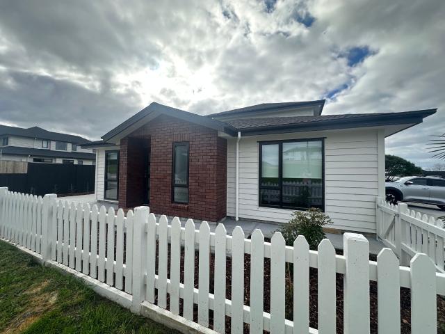 House for rent in Whangaparaoa, Oroua County