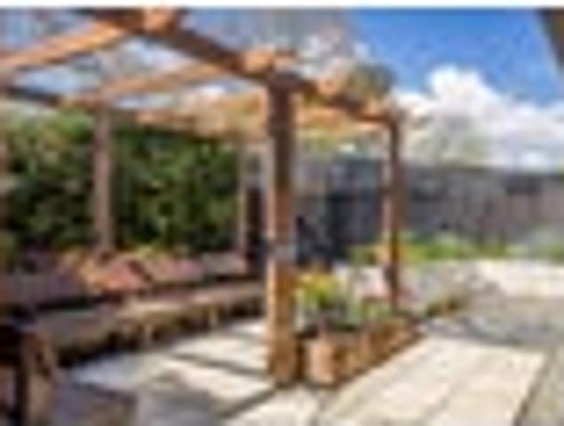 House for sale in Chaslands, Canterbury