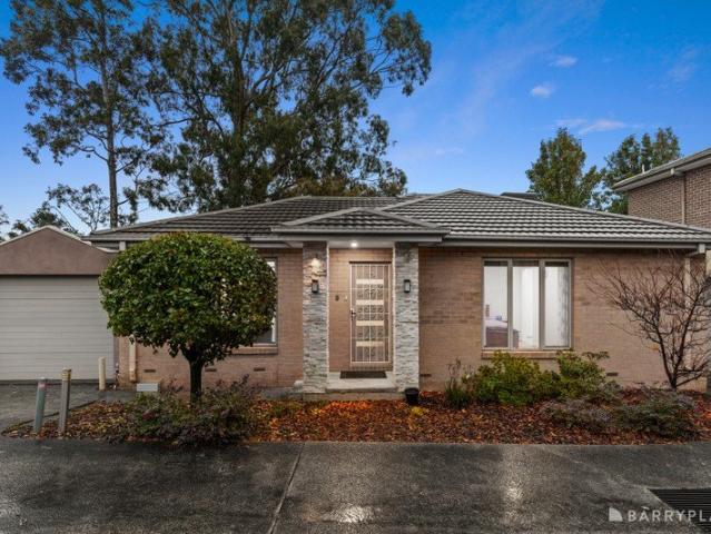 Townhouse for sale in Camerons Creek, Victoria