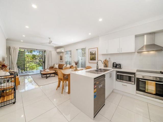 Townhouse for sale in Toombul, Queensland