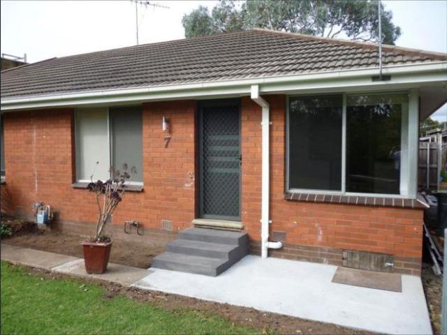 Apartment for rent in Sale, Victoria