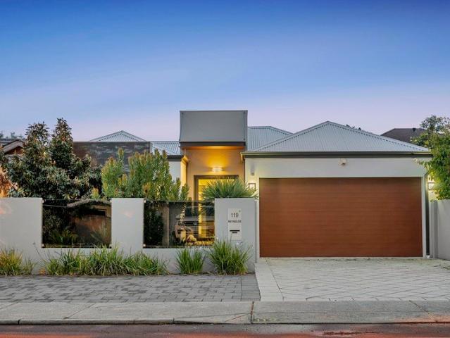 House for sale in Mount Pleasant, City of Melville