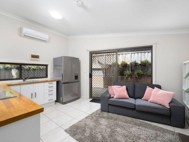 Granny Flat for rent in Sydney, New South Wales