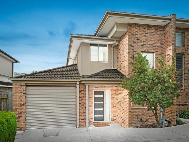 Townhouse for sale in Camerons Creek, Victoria