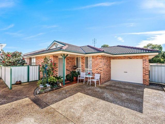 Villa for sale in Ambergate, New South Wales