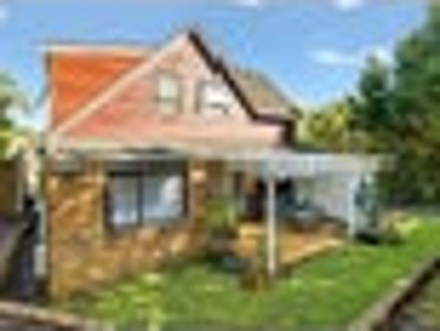 House for sale in Paremoremo, Oroua County
