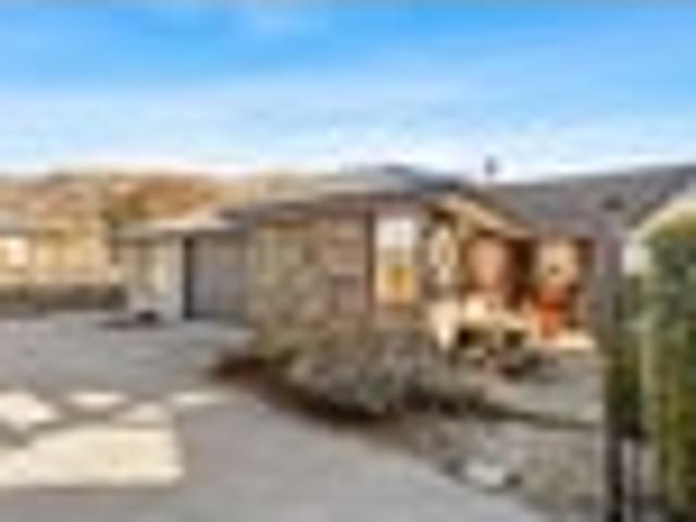 House for sale in Otakou