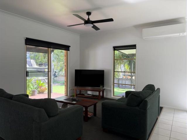 Apartment for rent in Cannonvale, Queensland