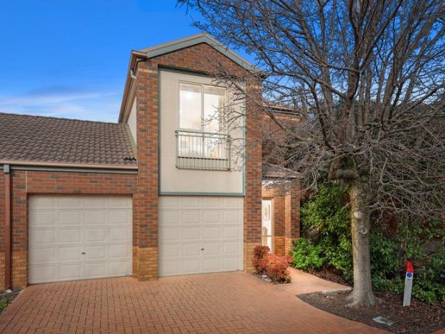 Townhouse for sale in Camerons Creek, Victoria