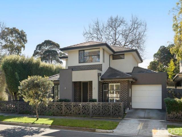 Townhouse for sale in Camerons Creek, Victoria
