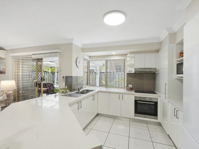 Villa for sale in Fernbrook, Queensland
