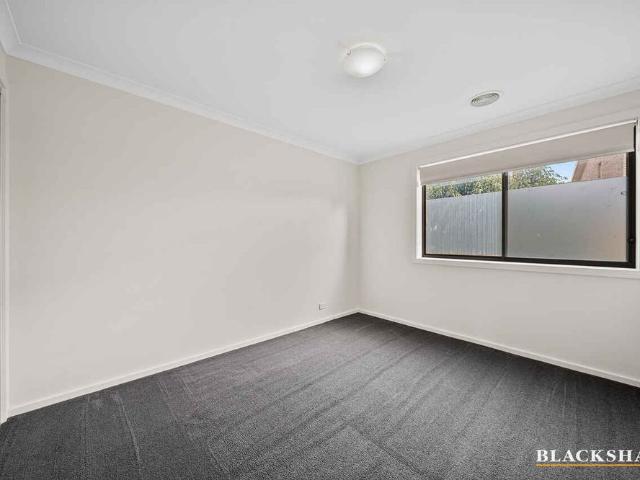 Townhouse for rent in Queanbeyan, New South Wales