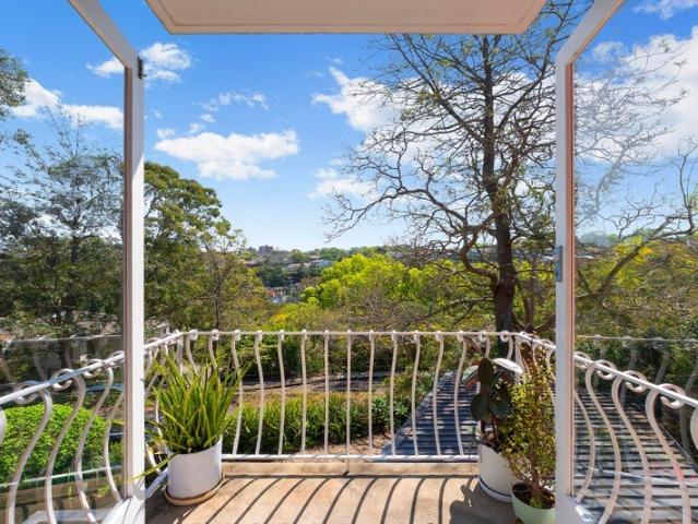 Apartment for rent in Lower North Shore, Sydney