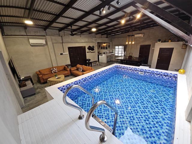Terraced House for sale in Malaka