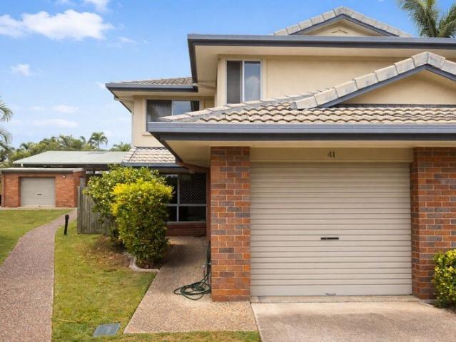 Townhouse for sale in Toombul, Queensland
