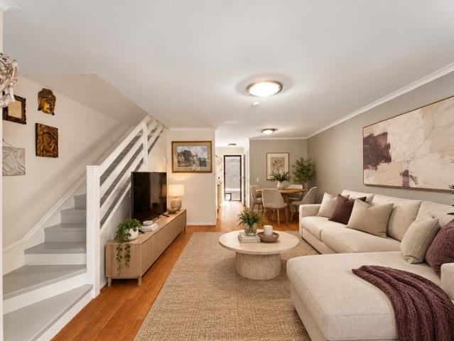 Townhouse for sale in Kings Creek, Queensland