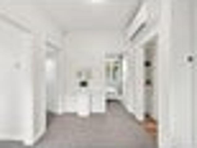 House for sale in Chaslands, Canterbury