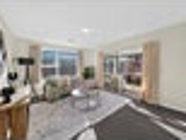 House for sale in Chaslands, Canterbury