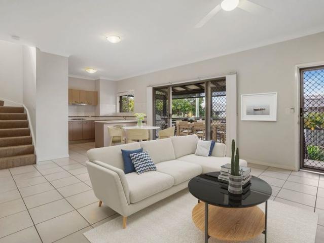 Townhouse for rent in Toombul, Queensland